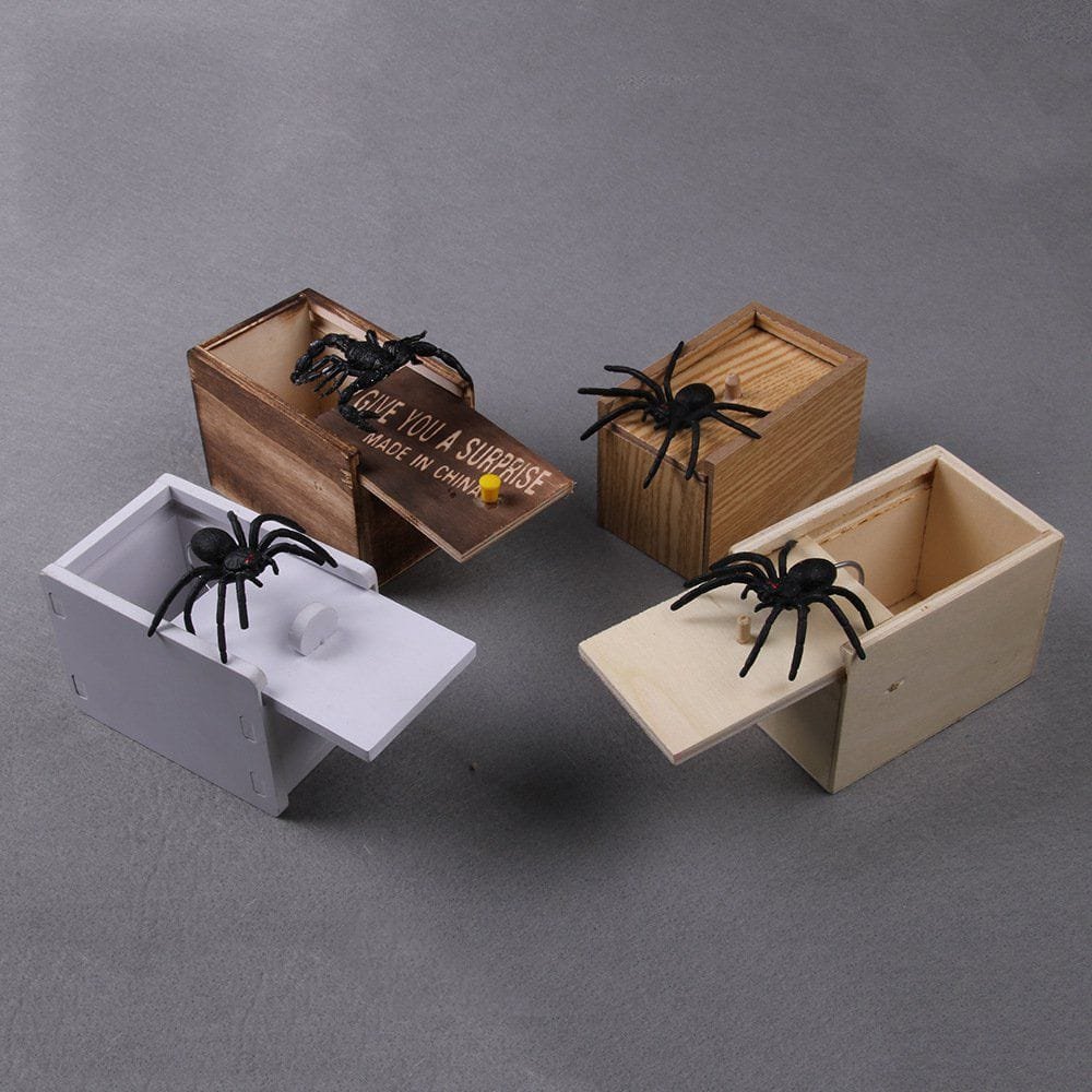 Novelty Prank Scare Spider Box Wooden April Fool's Day Surprise
