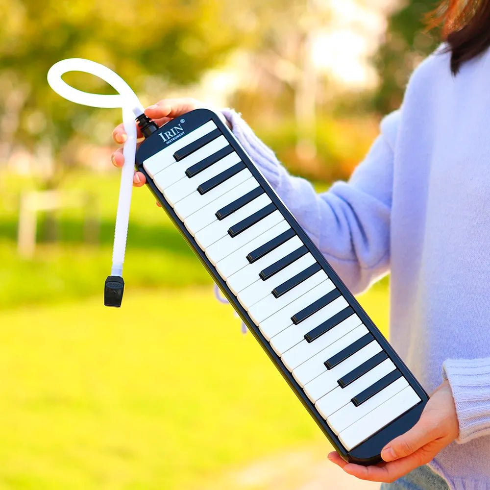 IRIN 32-Key Melodica Keyboard - Harmonica Style with Carrying Bag