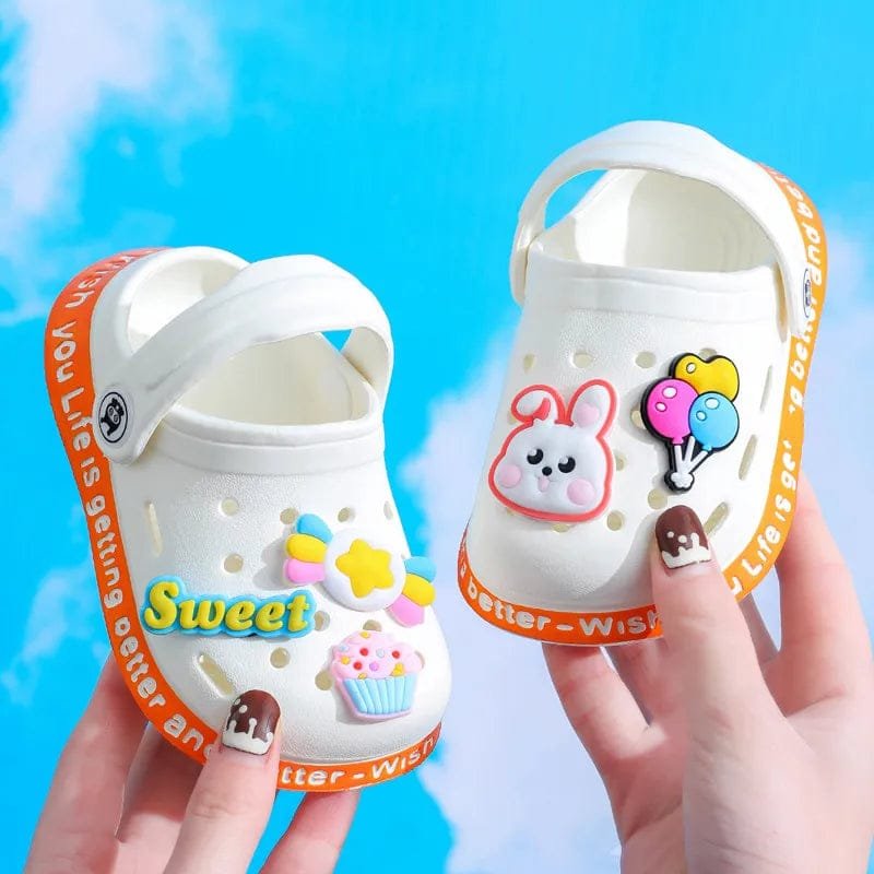 Summer Kids Hole Sandals – DIY Waterproof Play Clogs