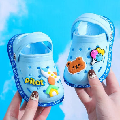 Summer Kids Hole Sandals – DIY Waterproof Play Clogs