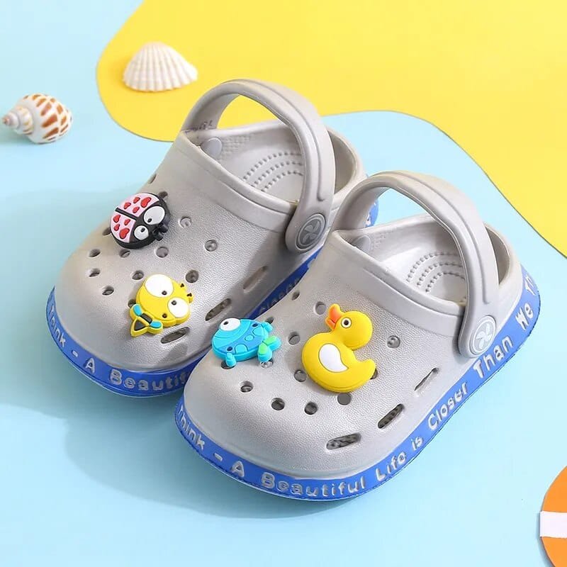 Summer Kids Hole Sandals – DIY Waterproof Play Clogs