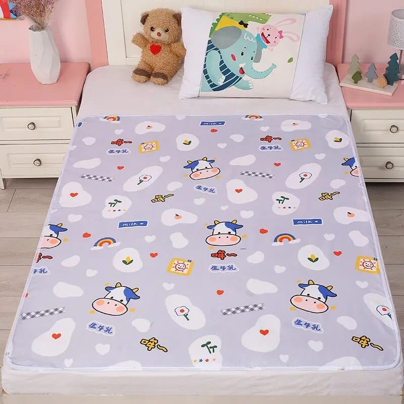 Waterproof Changing Mat: Breathable & Non-Slip for Babies