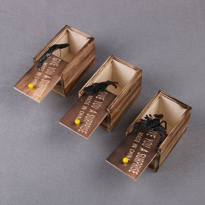 Novelty Prank Scare Spider Box Wooden April Fool's Day Surprise