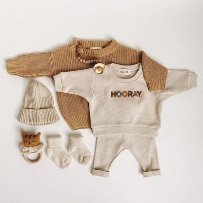 Spring Baby Set: Newborn Sweatshirt & Pants Outfit Combo