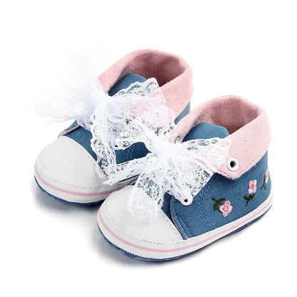 White Lace Floral Baby Girl Shoes – Soft Prewalkers