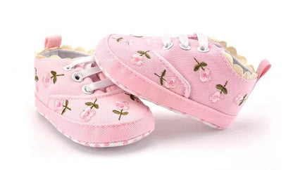 White Lace Floral Baby Girl Shoes – Soft Prewalkers