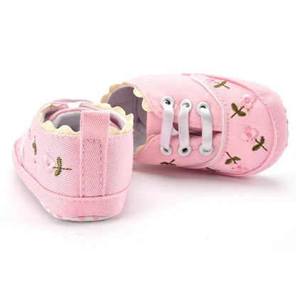 White Lace Floral Baby Girl Shoes – Soft Prewalkers