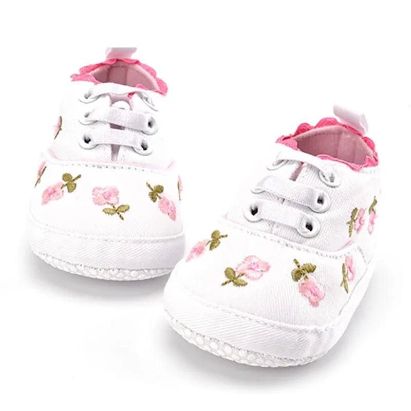 White Lace Floral Baby Girl Shoes – Soft Prewalkers