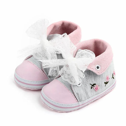 White Lace Floral Baby Girl Shoes – Soft Prewalkers