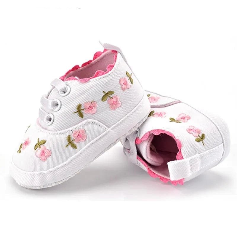 White Lace Floral Baby Girl Shoes – Soft Prewalkers