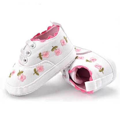 White Lace Floral Baby Girl Shoes – Soft Prewalkers