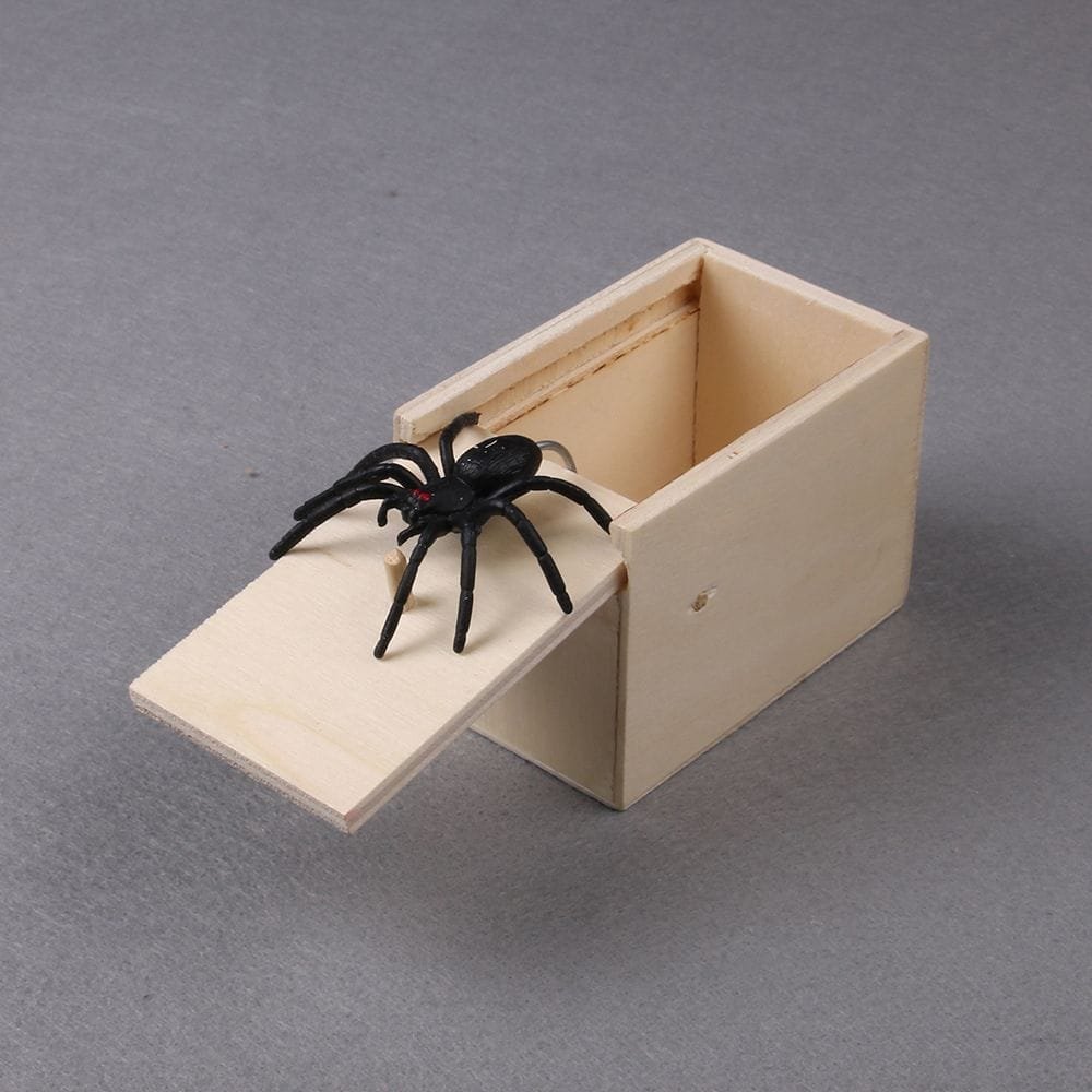 Novelty Prank Scare Spider Box Wooden April Fool's Day Surprise